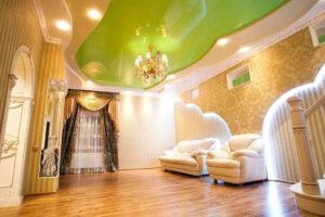 Цветные натяжные потолки в Санкт-Петербурге